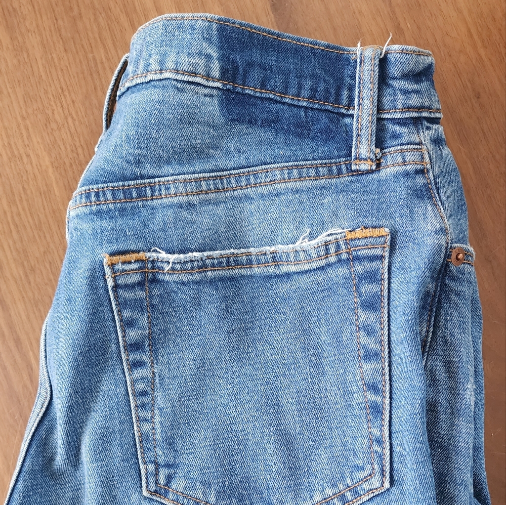 LIKE NEW Abercrombie & Fitch Curve Love High Rise Ankle Straight Jean - 29s